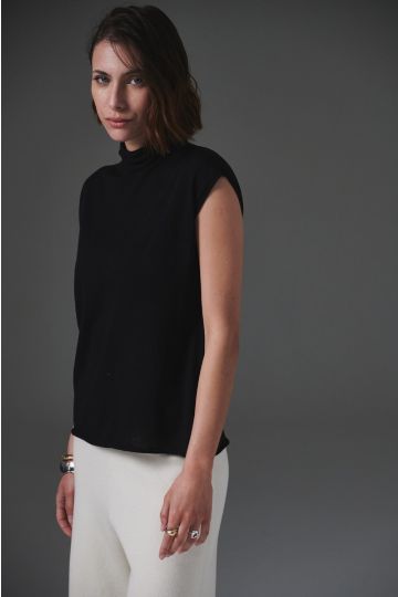 Polera sin mangas Clara (Negro)