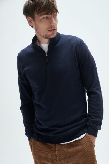 Sweater medio cierre, Brad.