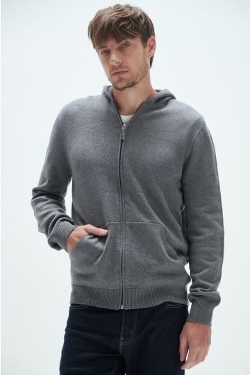Campera con capucha, Bruno. (Gris Medio)